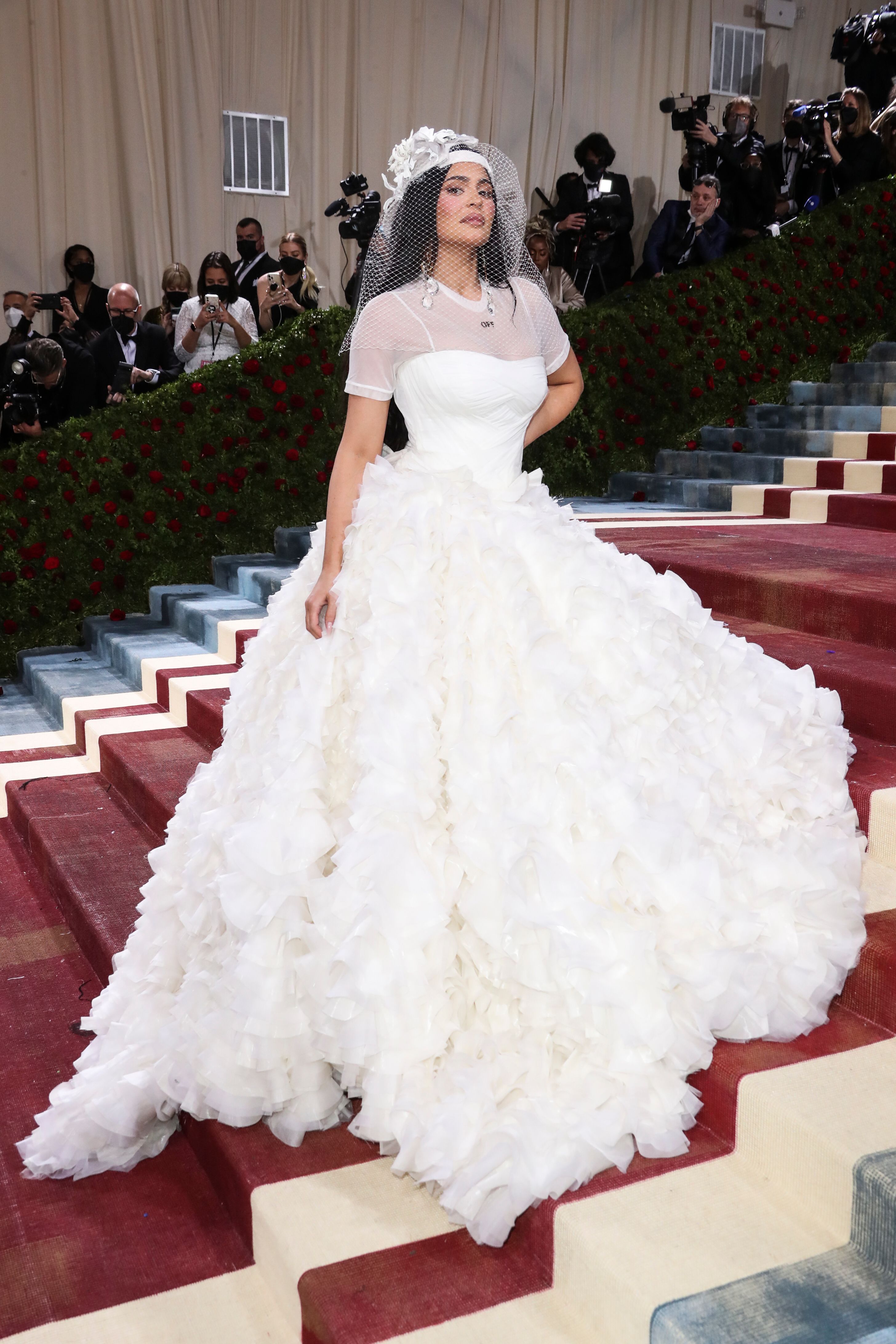 Kylie Jenner 2022 Met Gala Outfit: Red ...